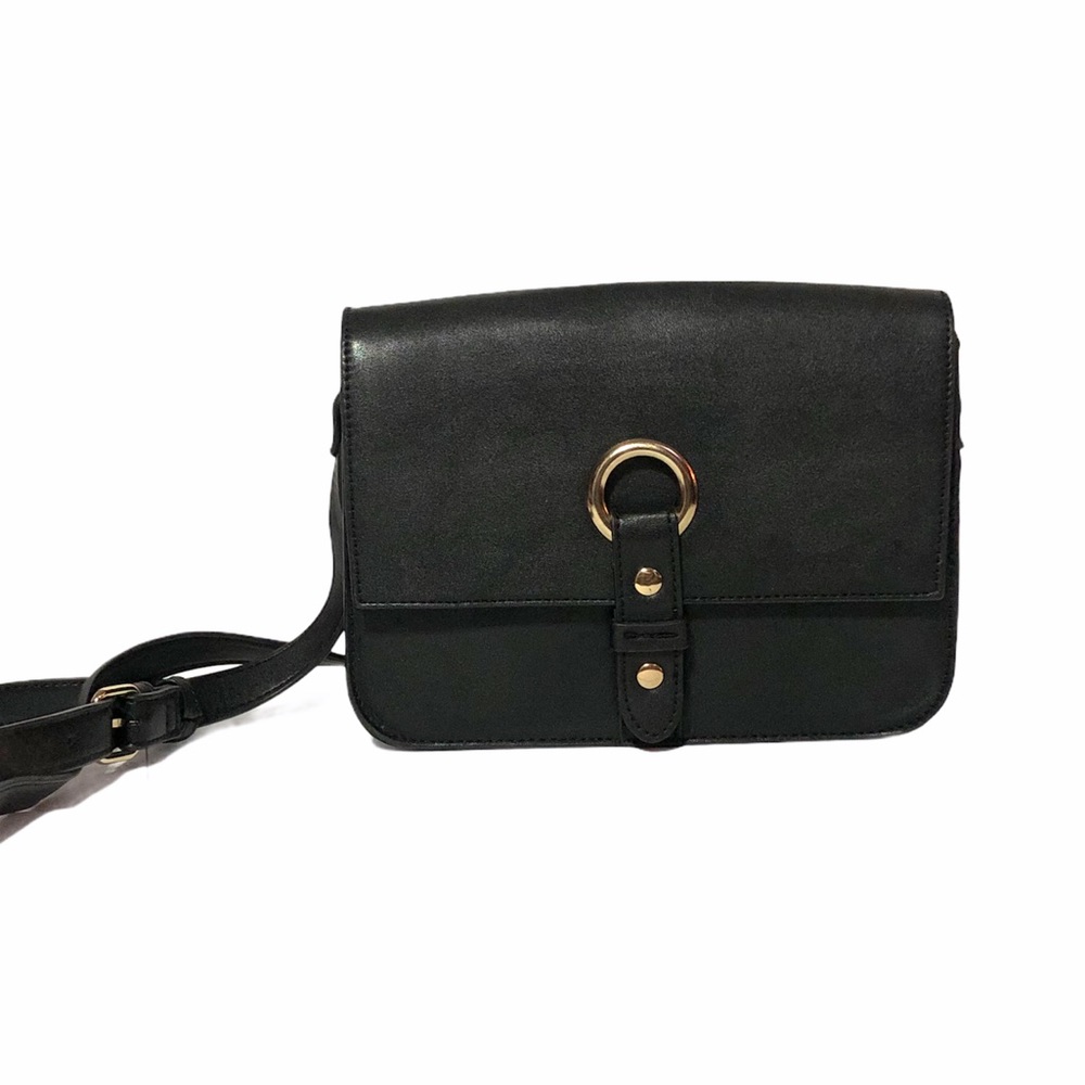 💛Forever 21 Faux Leather Crossbody Bag
